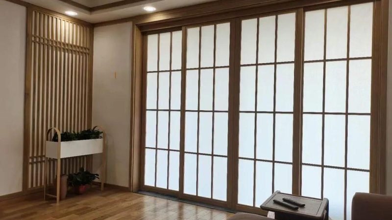 原木门代理加盟，如何把握市场脉搏？**